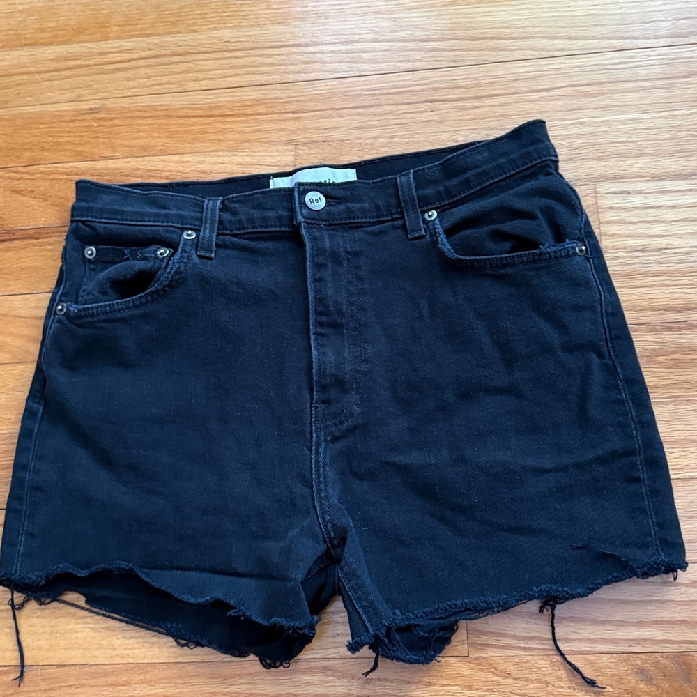REFORMATION High Rise slim Shorts Size 30